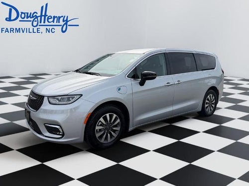 2024 Chrysler Pacifica Hybrid Select