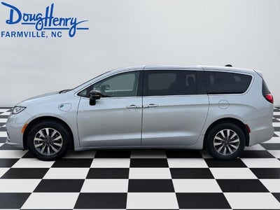 2024 Chrysler Pacifica Hybrid Select