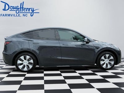2024 Tesla Model Y Long