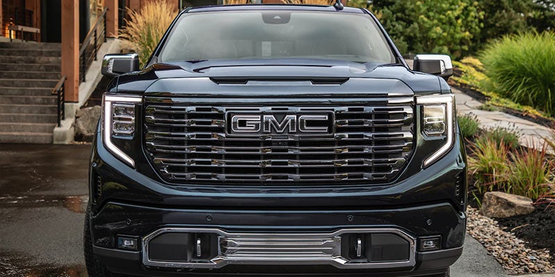 2022 GMC Sierra front view